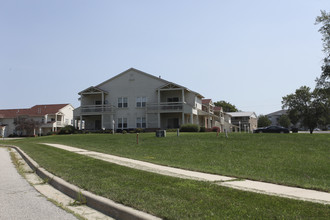 Westwind Village Apartments in Valparaiso, IN - Building Photo - Building Photo