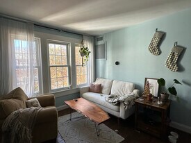 305 E Duncan Ave in Alexandria, VA - Building Photo