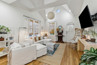 5622 Charles Pl in New Orleans, LA - Building Photo - Building Photo