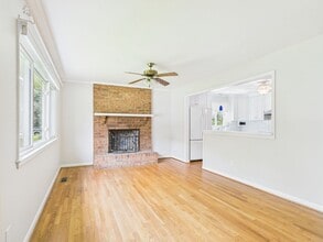 2318 Aspen Ave in Chester, VA - Building Photo - Building Photo