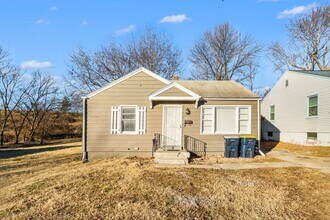 7412 Bellefontaine Ave in Kansas City, MO - Building Photo - Building Photo