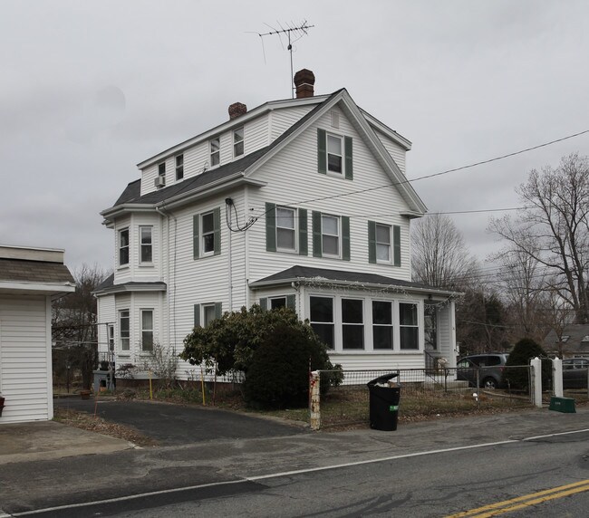 36 Washington Ave in Natick, MA - Foto de edificio - Building Photo