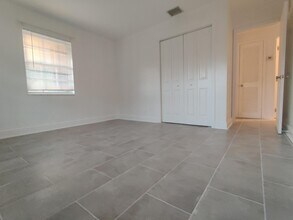 4905 N Flagler Dr in West Palm Beach, FL - Building Photo - Building Photo