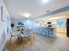 7960 2nd St N in St. Petersburg, FL - Building Photo - Building Photo