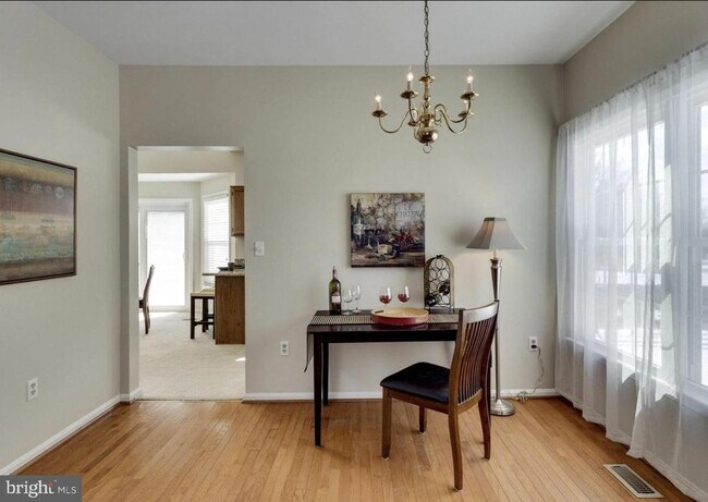 property at 5511 Village Center Dr