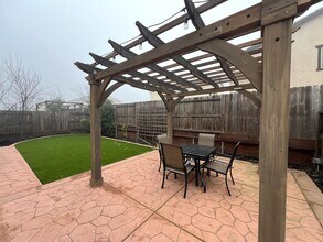 12734 Montbrook Way in Rancho Cordova, CA - Building Photo - Building Photo