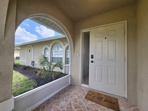 300 SE 27th St in Cape Coral, FL - Building Photo - Building Photo