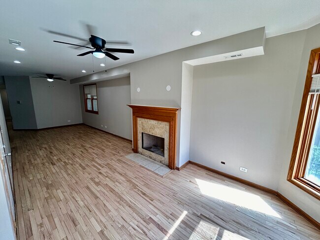 5331 S Calumet Ave, Unit 2 in Chicago, IL - Foto de edificio - Building Photo