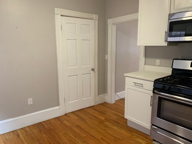 13 Wiget St, Unit 1
