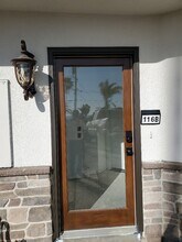 116 E Avenida de los Lobos Marinos, Unit 116 B in San Clemente, CA - Foto de edificio - Building Photo