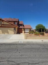 8600 Abanico Ct in Las Vegas, NV - Building Photo - Building Photo