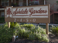 Ashdale Gardens in Austin, TX - Foto de edificio - Building Photo