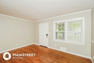 5550 Longmeadow Ln in Atlanta, GA - Building Photo - Building Photo
