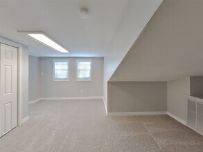 18139 Lake Bend Dr in Houston, TX - Building Photo - Building Photo