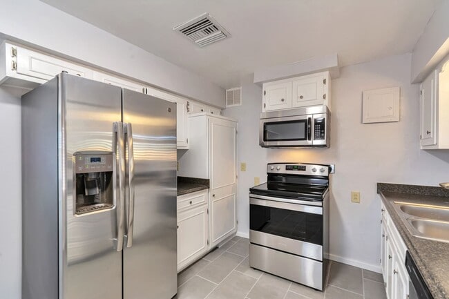 property at 2557 E Glenn St