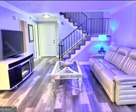 6980 Roswell Rd in Sandy Springs, GA - Building Photo - Building Photo