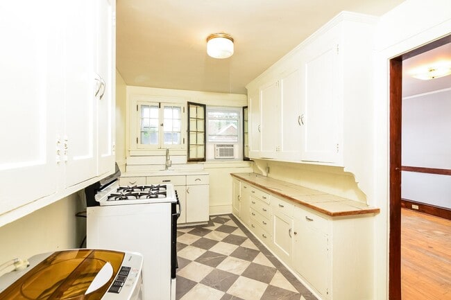 509 6th St SE in Minneapolis, MN - Building Photo - Building Photo