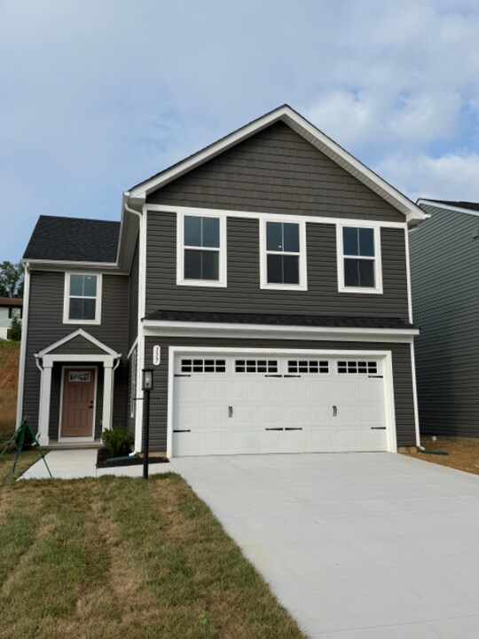 117 Grv Hl Ter in Lynchburg, VA - Building Photo