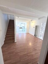 7201-7245 Bark Ln in San Jose, CA - Building Photo