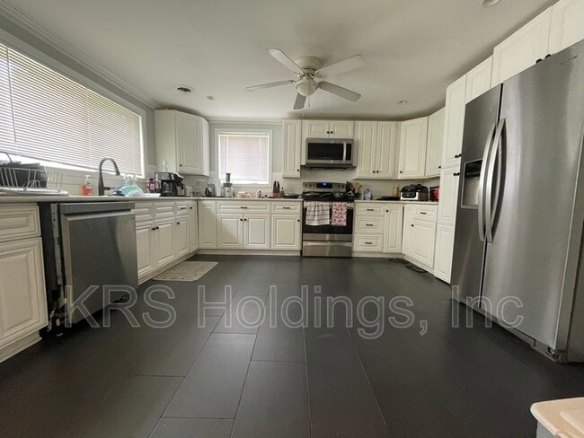 803 E Little Back River Rd in Hampton, VA - Building Photo - Building Photo
