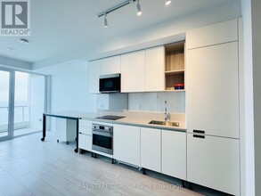 39 Mary St in Barrie, ON - Building Photo - Building Photo