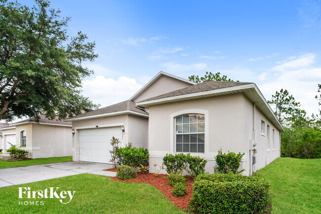 4693 Huron Bay Cir in Kissimmee, FL - Building Photo - Building Photo