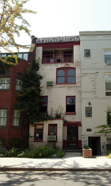 1734 Corcoran St NW in Washington, DC - Building Photo