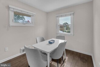 6604 Cavalier Dr in Alexandria, VA - Building Photo - Building Photo