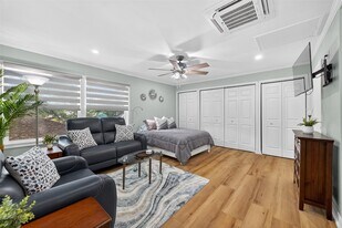 407 Fairbanks St in Houston, TX - Building Photo