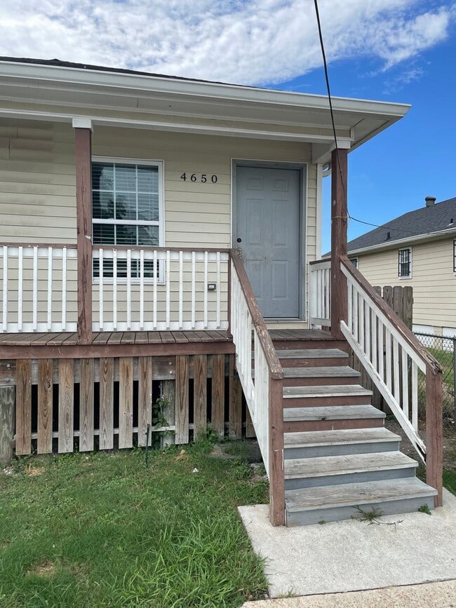 property at 4650 Laine Ave