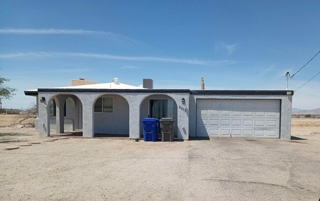 property at 2373 Oahu Ln