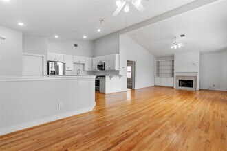 5236 Cornish St in Houston, TX - Building Photo - Building Photo