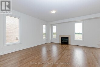 66 Circleview Cres in Brampton, ON - Building Photo - Building Photo