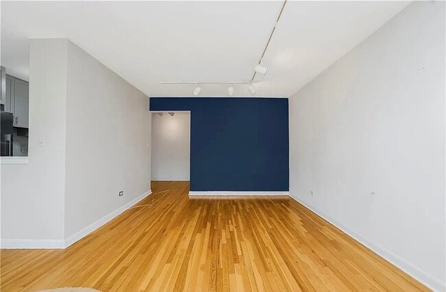 350 Richmond Ter in Staten Island, NY - Building Photo - Building Photo