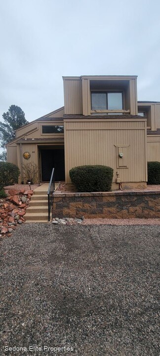 1320 Vista Montana Rd in Sedona, AZ - Building Photo