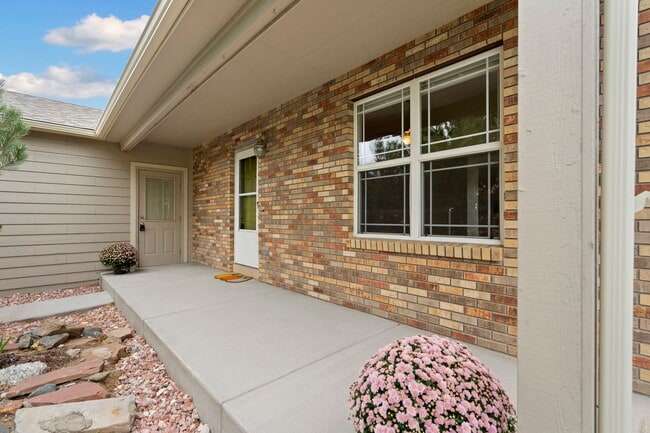 3761 Mt Flora St in Wellington, CO - Foto de edificio - Building Photo