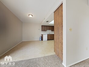 8125 N 33rd Dr in Phoenix, AZ - Building Photo - Building Photo