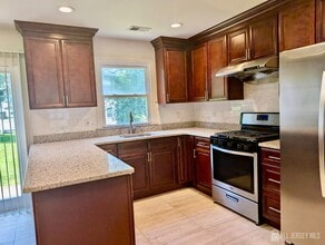 59 Castle Pointe Blvd in Piscataway, NJ - Building Photo - Building Photo