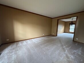 1937 Yukon Dr in Bolingbrook, IL - Building Photo - Building Photo