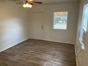 821 Bayport Dr in Lancaster, TX - Building Photo - Building Photo