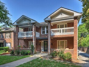 2104 Park Rd, Unit 2 in Charlotte, NC - Building Photo - Building Photo