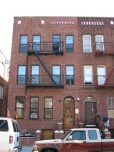 417 Montauk Ave in Brooklyn, NY - Building Photo - Building Photo