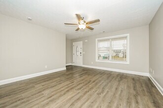 1040 Tammy Sue Ln in La Vergne, TN - Building Photo - Building Photo