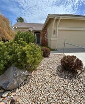 7326 La Costa St in Sparks, NV - Building Photo