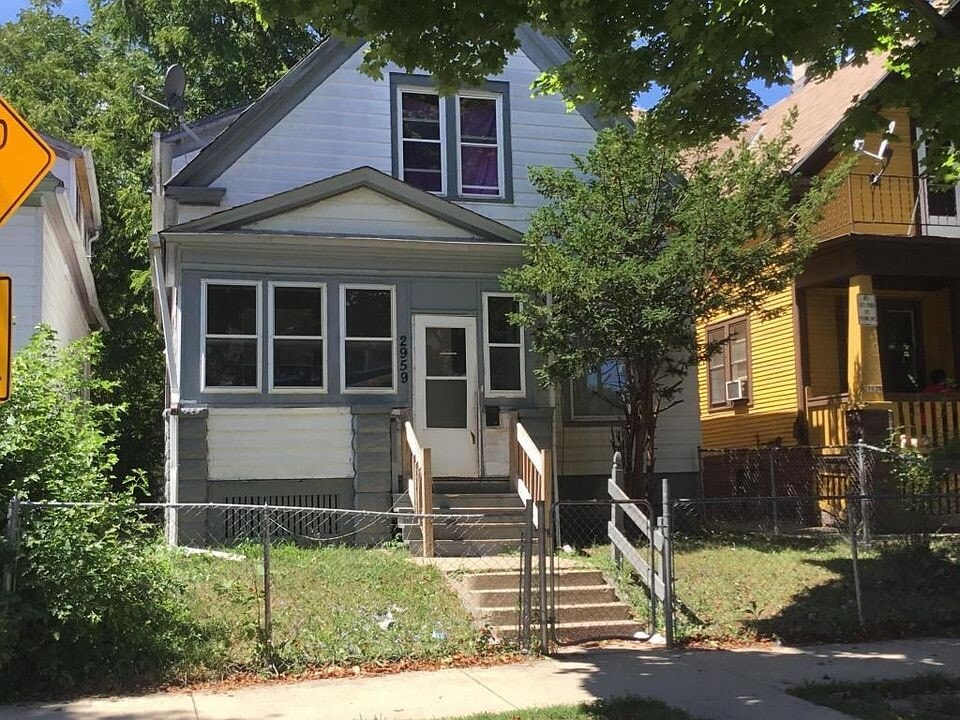 2529 N 24th St in Milwaukee, WI - Building Photo