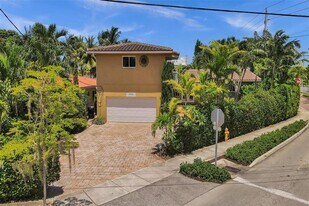 1155 S Biscayne Point Rd in Miami Beach, FL - Building Photo