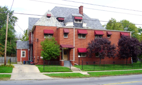 2205 Parkwood Ave in Toledo, OH - Building Photo - Building Photo