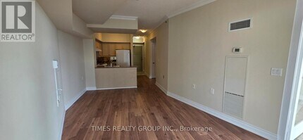 3 Marine Parade Dr in Toronto, ON - Building Photo - Building Photo