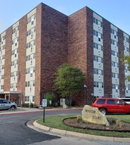 Windsor Court Apartments