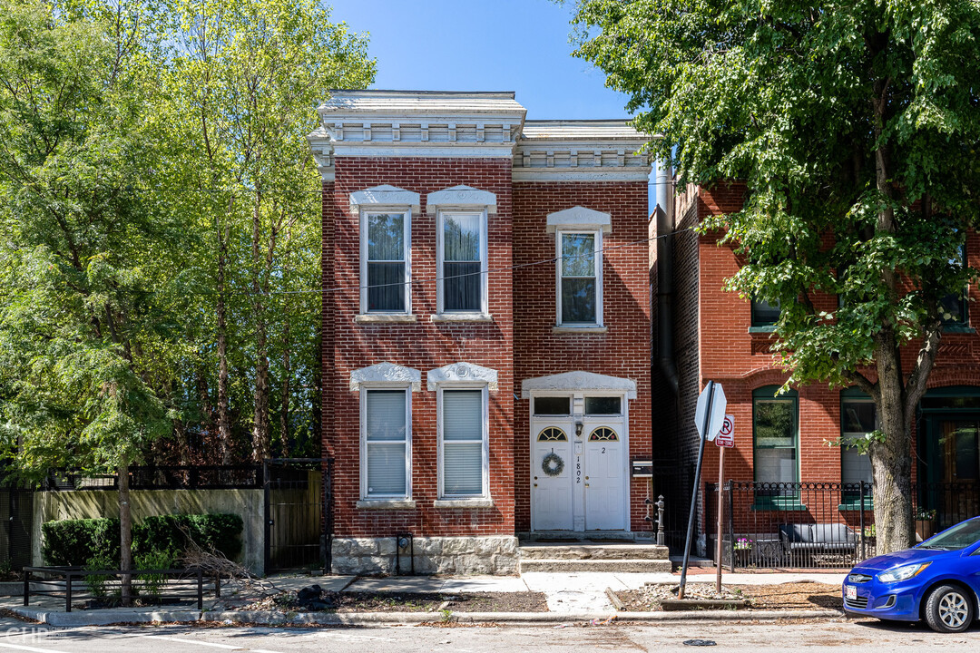 1802 N Wilmot Ave in Chicago, IL - Building Photo